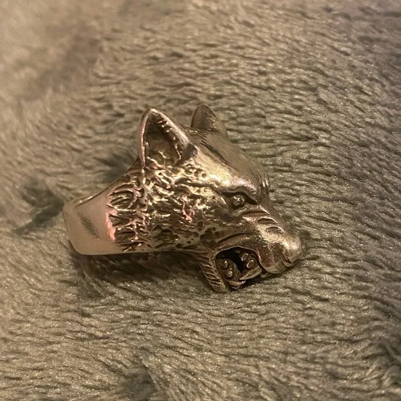The Great Frog of London Wolf ring